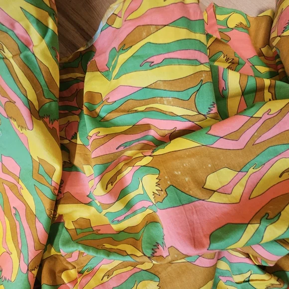 1960s vintage Psychedelic Fabric novelty figural - Picture 5 of 5